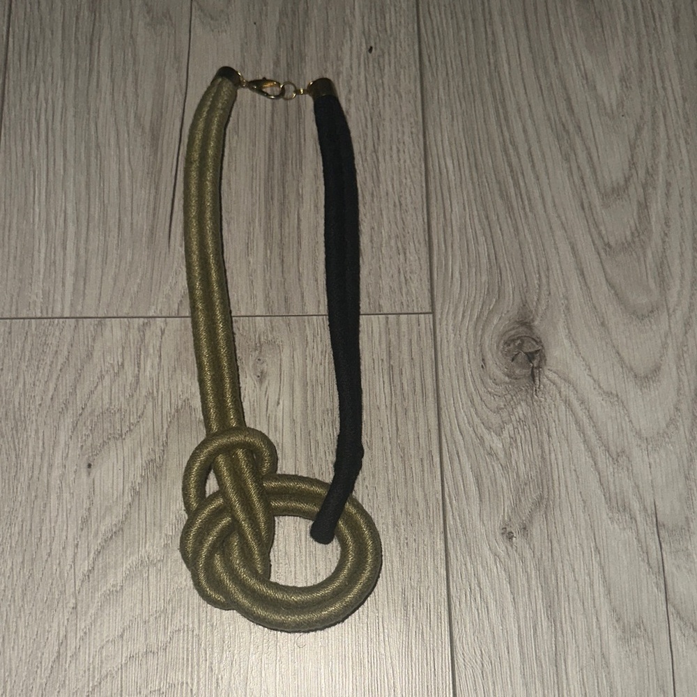 Green and Black Knotted Necklace